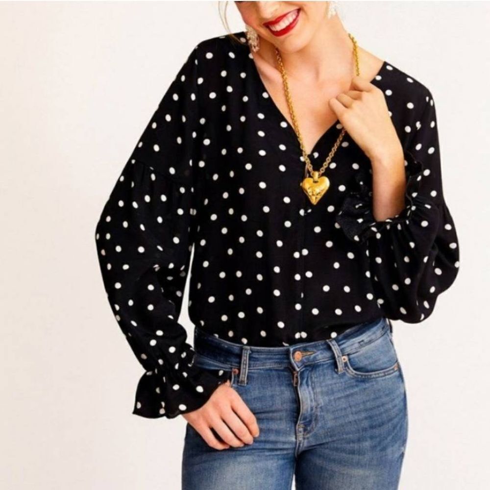NWOT Sanctuary Alma Polka Dot V Neck Blouse Sz XS